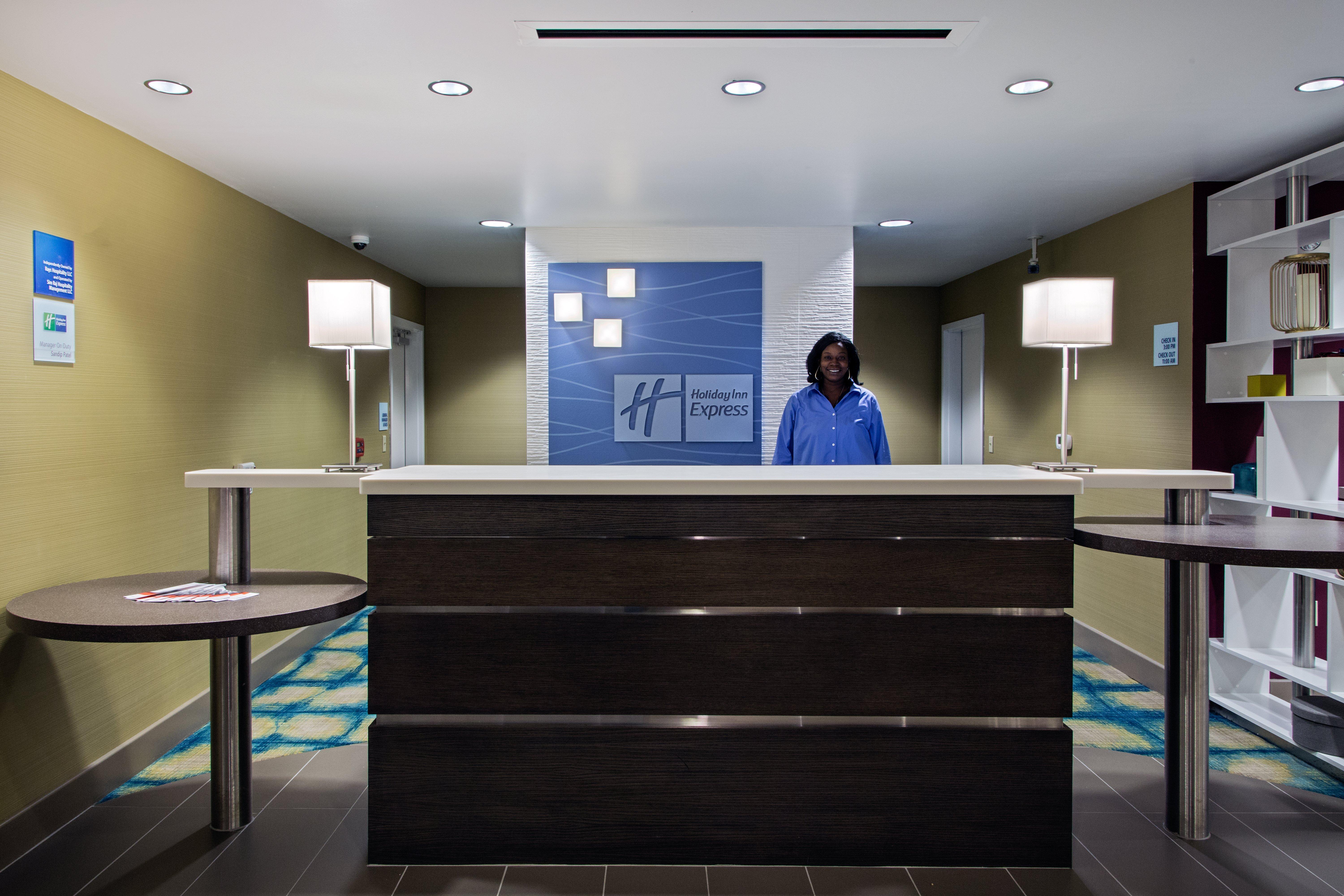 Holiday Inn Express & Suites Carlisle By Ihg Exterior foto
